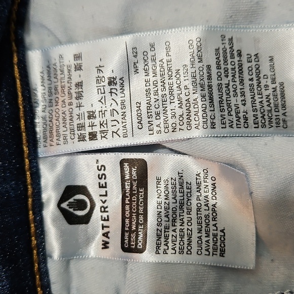 Levi's Classic Denim Bermuda Shorts Size 22W - Picture 9 of 12